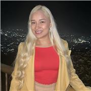 profesora de ingles nivel básico para niños y adolescentes